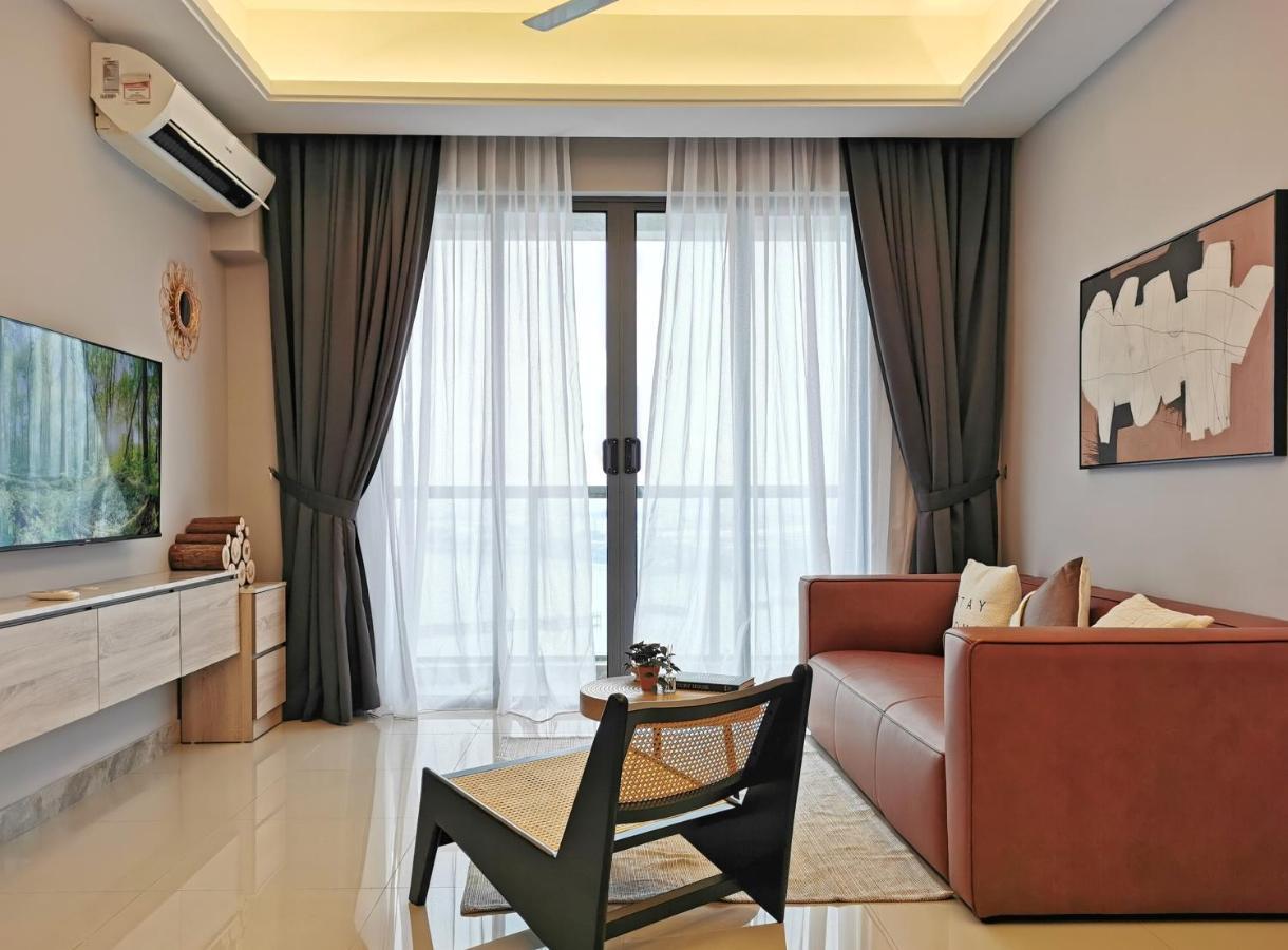 Yussy 2 Bedroom Sea View Condo At R&F Princess Cove Джохор-Бару Екстер'єр фото